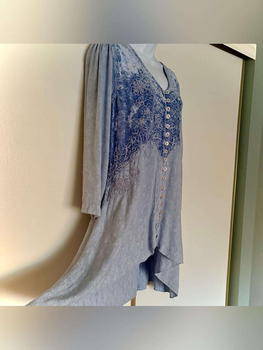 Holy Clothing Tunic Top Blouse Womens Large Buttons Embroidery Velvet Tie Back - Picture 7 of 13